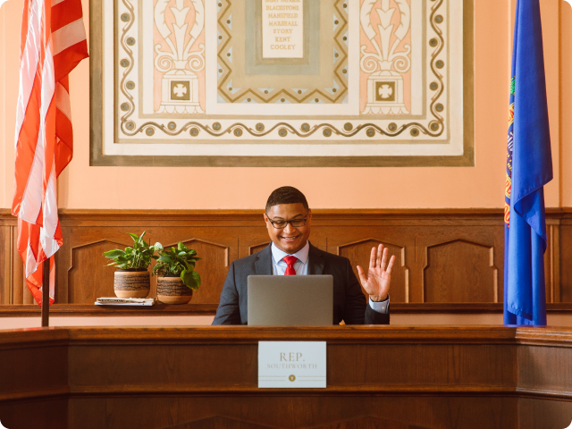 Возможности будущего для судов: гибридные и виртуальные судебные мероприятия